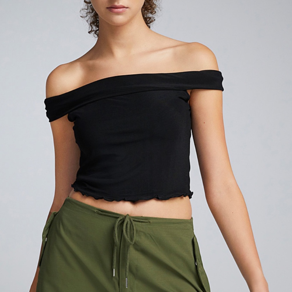 Motel black ruffles off-the-shoulder mesh tee NWT